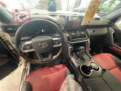 تۆیۆتا لاند کروزەر